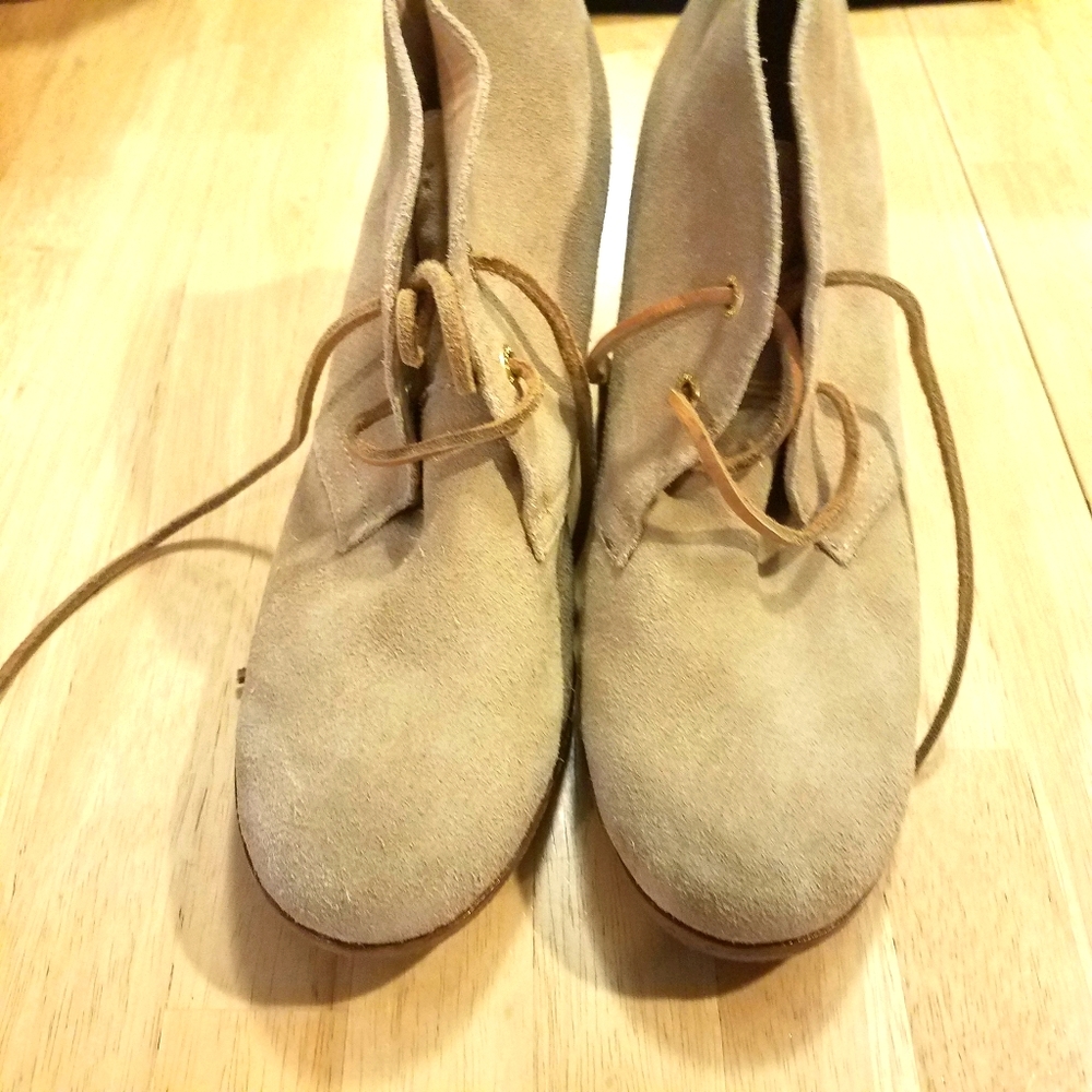 Sperry Top Sider tan lace up wedge suede ankle booties 9M